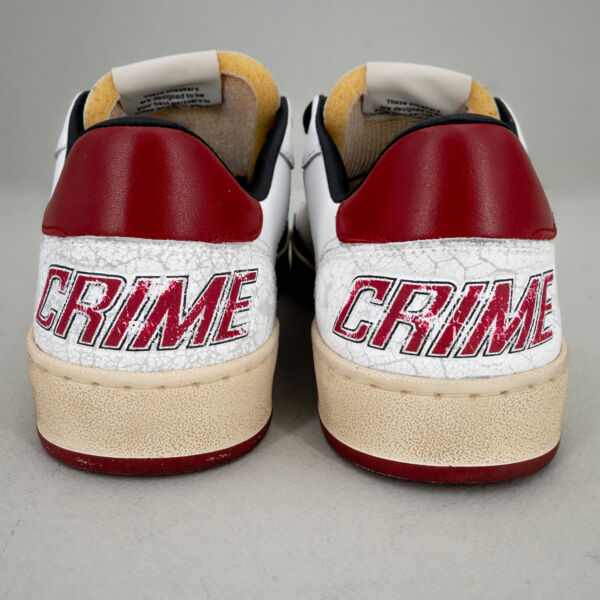 Crime London Chelsea red sneaker uomo in pelle bianca con dettagli in pelle nera e rosso. Talloncino con logo Crime in pelle cracklé. Effetto vintage