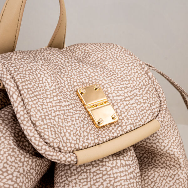 Borbonese borsa zaino small sand donna, elegante e pratico perfetto per l'uso quotidiano.