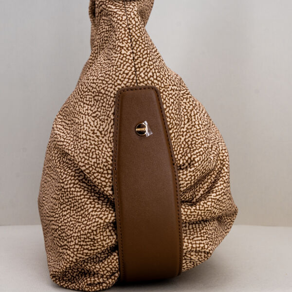 Borbonese borsa hobo op marrone con spallaccio per uso come borsa a spalla. Colore marrone e beige elegante e raffinato.