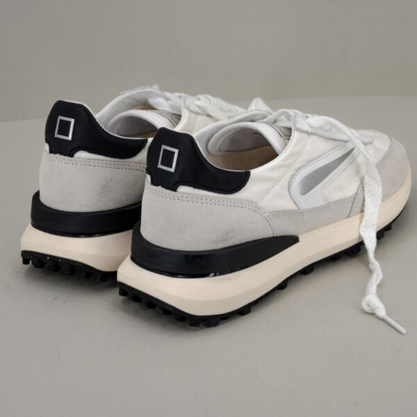 D.A.T.E. sneaker Athleta vintage bianca, in nylon e suede facile da abbinare in ogni giornata